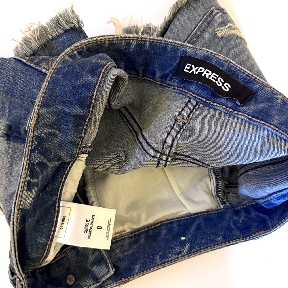 Express Distressed Denim Shorts - Blue - Picture 3 of 3
